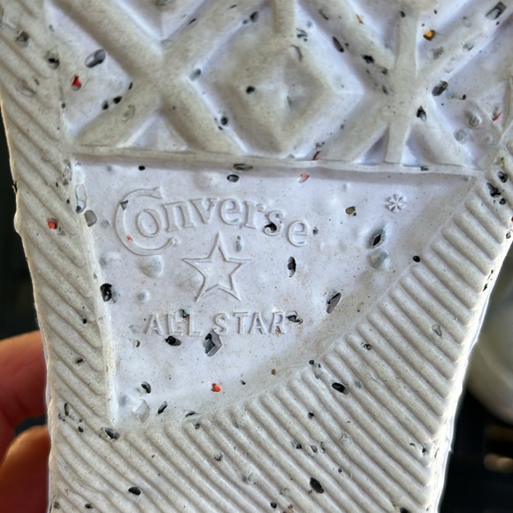 Men’s Converse Chuck Taylors - Picture 7 of 9